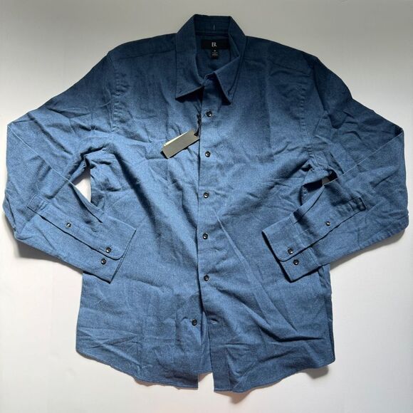 Banana Republic Blue Chambray Long Sleeve Standard Classic Size Medium NWT - Picture 1 of 6